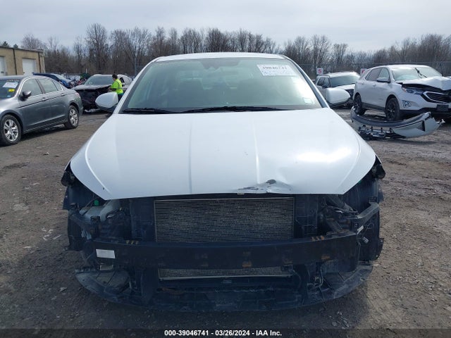 Hyundai ELANTRA SEL 2019 5NPD84LF6KH472288 Image 13