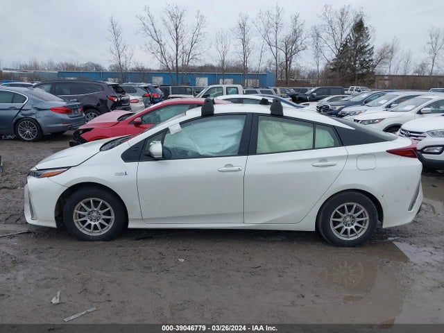 Toyota Prius Prime Plus 2017 JTDKARFP5H3042964 Image 14