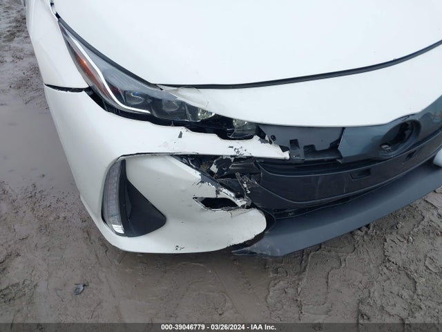 Toyota Prius Prime Plus 2017 JTDKARFP5H3042964 Image 17