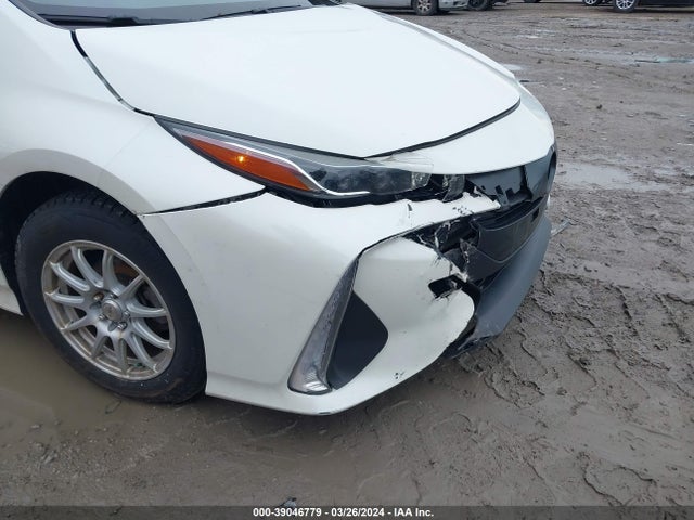 Toyota Prius Prime Plus 2017 JTDKARFP5H3042964 Image 6