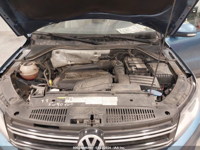 WVGBV7AX9HK028504 Volkswagen Tiguan 2.0t/2.0t S