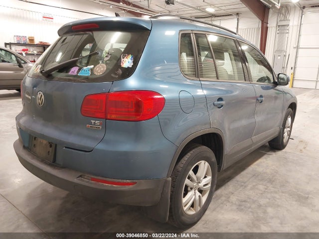 WVGBV7AX9HK028504 Volkswagen Tiguan 2.0t/2.0t S