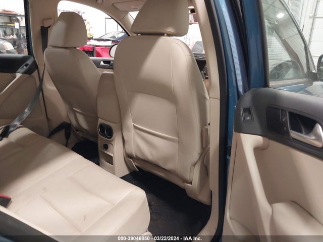 WVGBV7AX9HK028504 Volkswagen Tiguan 2.0t/2.0t S