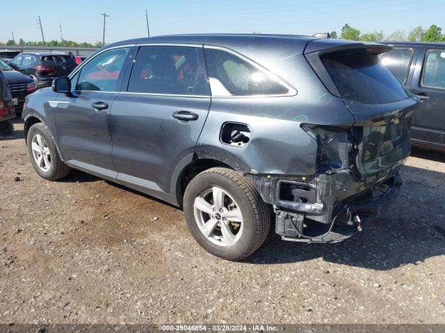 KIA SORENTO LX 2022 5XYRG4LC5NG079005 Image 3
