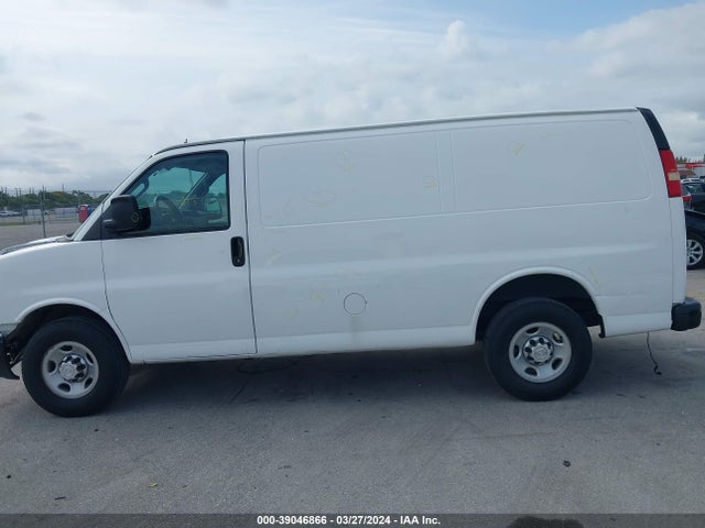 Chevrolet Express 2500 Work Van 2017 1GCWGAFF5H1116128 Image 15