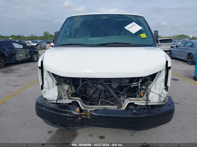 Chevrolet Express 2500 Work Van 2017 1GCWGAFF5H1116128 Image 6