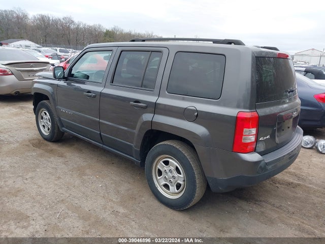 1C4NJRBB4HD112598 Jeep Patriot Sport 4x4