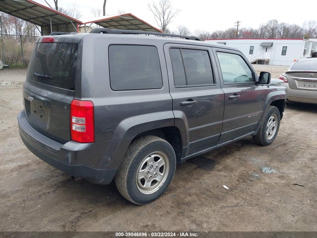 1C4NJRBB4HD112598 Jeep Patriot Sport 4x4