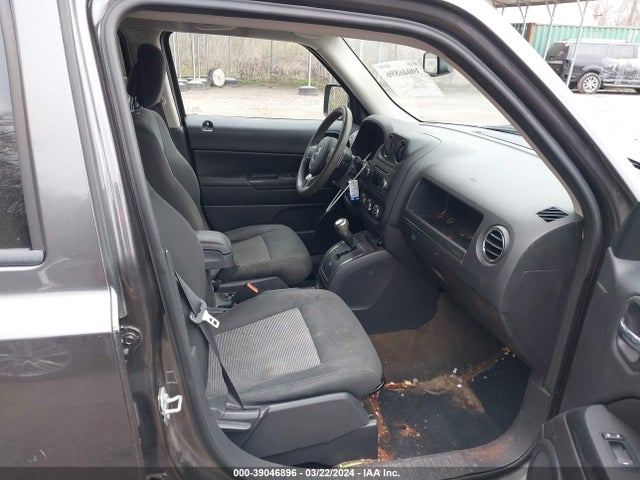 1C4NJRBB4HD112598 Jeep Patriot Sport 4x4