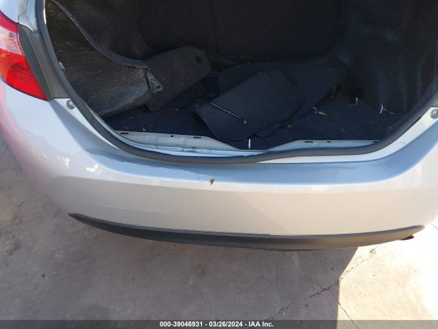 Toyota COROLLA LE 2019 2T1BURHE6KC166436 Image 6