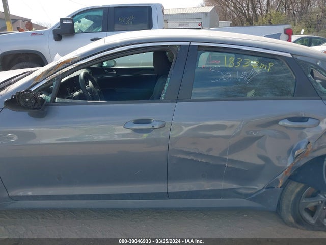 KIA K5 LXS 2023 5XXG14J28PG205027 Image 13