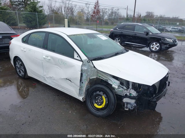 KIA Forte Lxs 2019 3KPF24AD2KE082868 Image 1