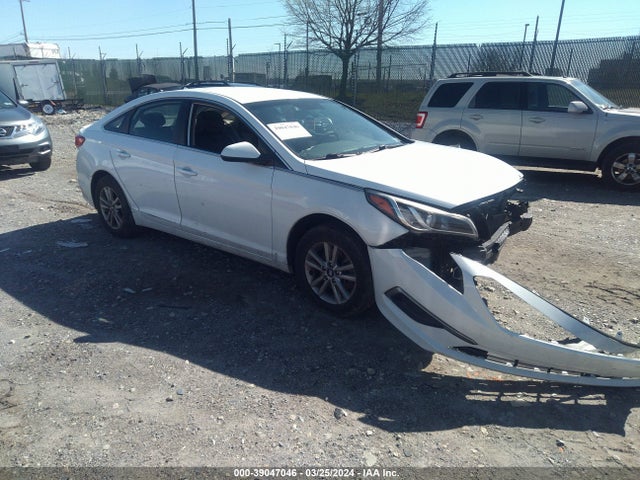 Hyundai SONATA SE 2016 5NPE24AF9GH313989 Image 1