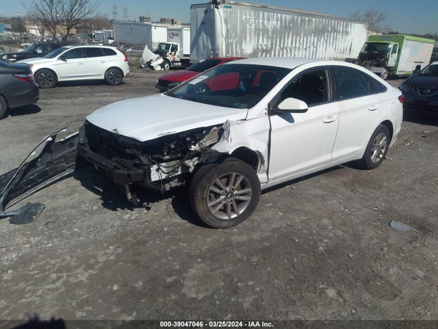 Hyundai SONATA SE 2016 5NPE24AF9GH313989 Image 2