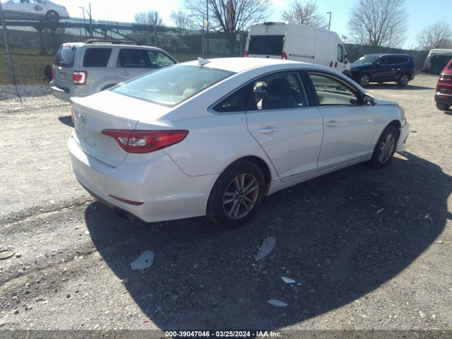 Hyundai SONATA SE 2016 5NPE24AF9GH313989 Image 4