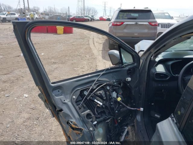 5NMS2DAJ1PH538704 Hyundai Santa Fe Sel