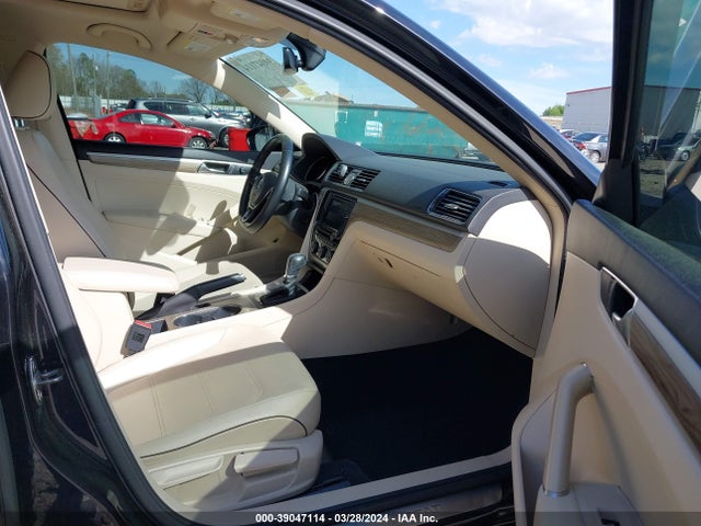 1VWGT7A33HC035386 Volkswagen Passat 1.8t Se