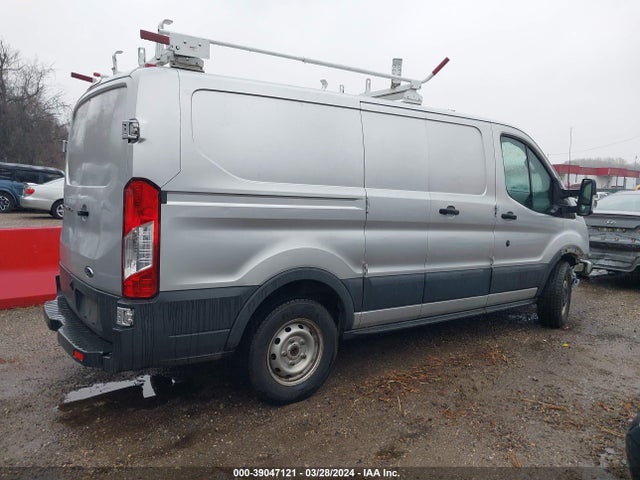 Ford Transit-150 2016 1FTYE1ZM9GKA35988 Image 4