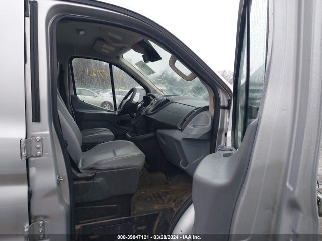 Ford Transit-150 2016 1FTYE1ZM9GKA35988 Image 5