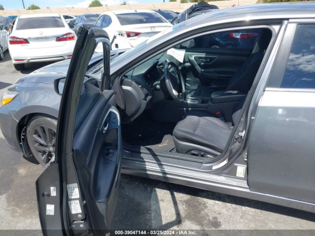 1N4AL3APXHC170584 Nissan Altima 2.5 Sv