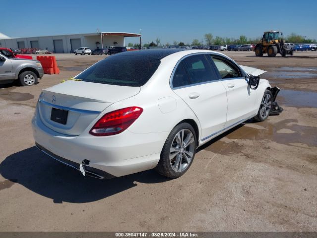 WDDWF4JB1HR243331 Mercedes-Benz C 300 Luxury/sport