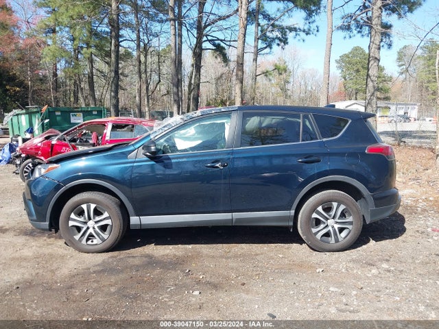 Toyota RAV4 LE 2018 2T3ZFREV5JW480337 Image 14