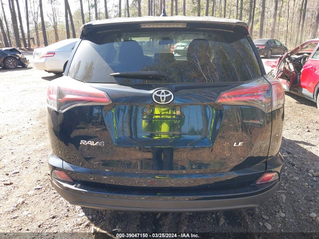 Toyota RAV4 LE 2018 2T3ZFREV5JW480337 Image 16