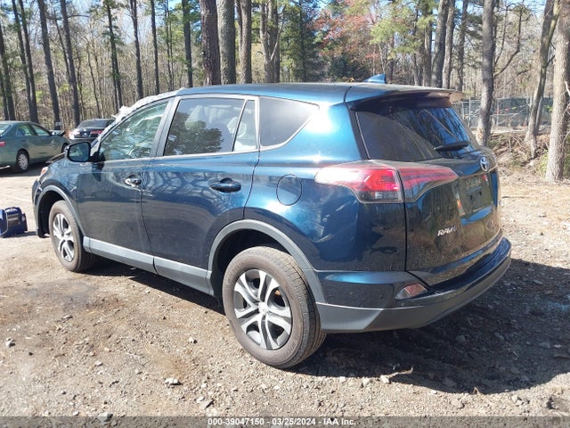 Toyota RAV4 LE 2018 2T3ZFREV5JW480337 Image 3