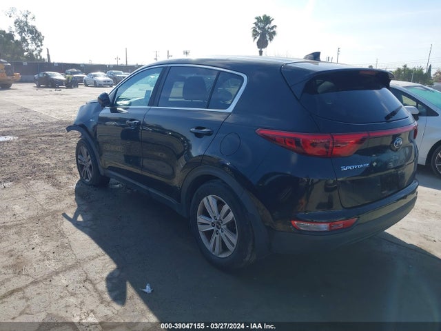 KIA Sportage Lx 2018 KNDPMCAC4J7339088 Image 3