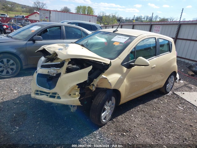 Chevrolet Spark 1lt Auto 2014 KL8CD6S96EC477210 Image 2