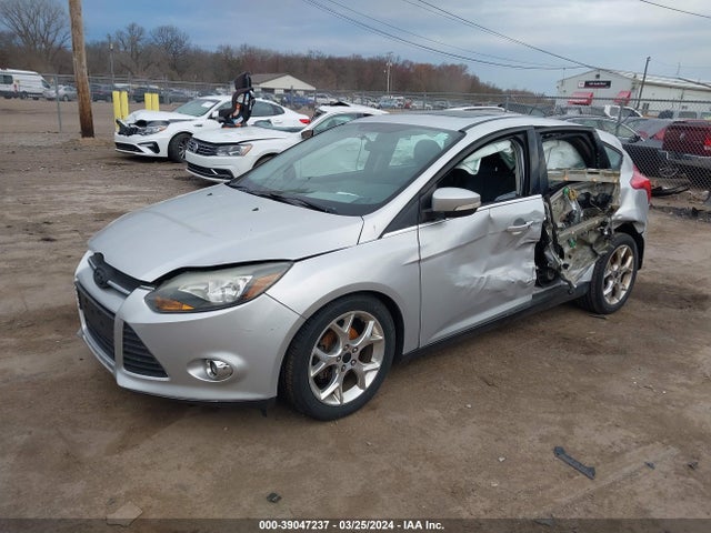 Ford Focus Titanium 2014 1FADP3N28EL182826 Image 2