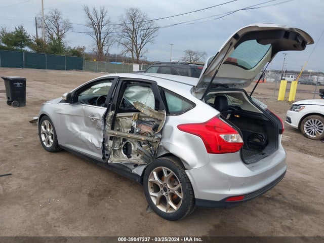 Ford Focus Titanium 2014 1FADP3N28EL182826 Image 3