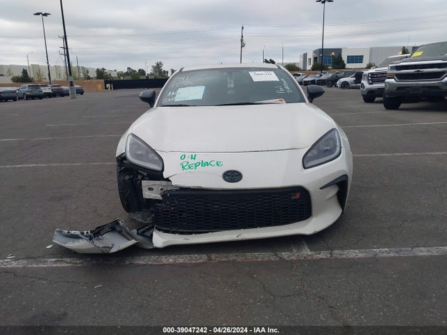 Toyota GR86 2022 JF1ZNBC17N8754780 Image 13