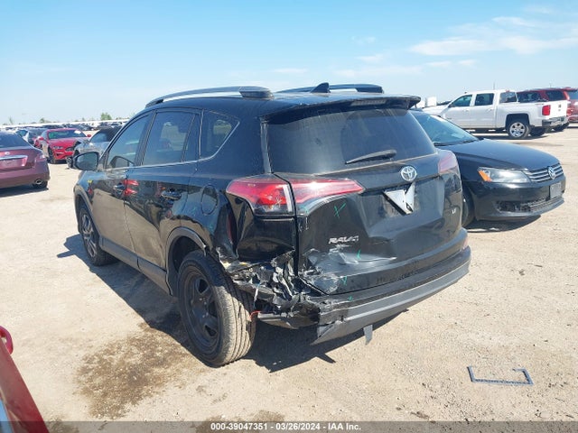 Toyota RAV4 LE 2018 2T3ZFREV3JW497122 Image 3