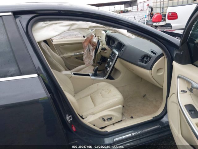 YV140MFK6F1344639 Volvo S60 T5 Premier