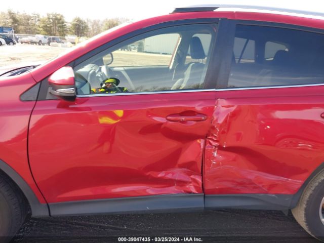 JTMRFREV4FJ046108 Toyota Rav4 Xle