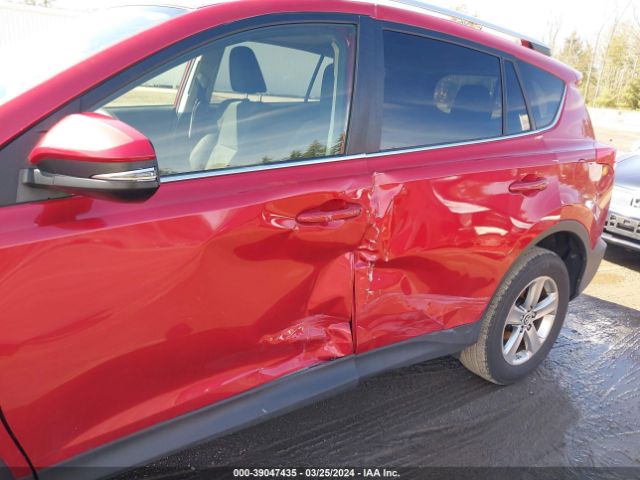 JTMRFREV4FJ046108 Toyota Rav4 Xle