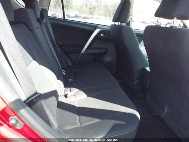JTMRFREV4FJ046108 Toyota Rav4 Xle