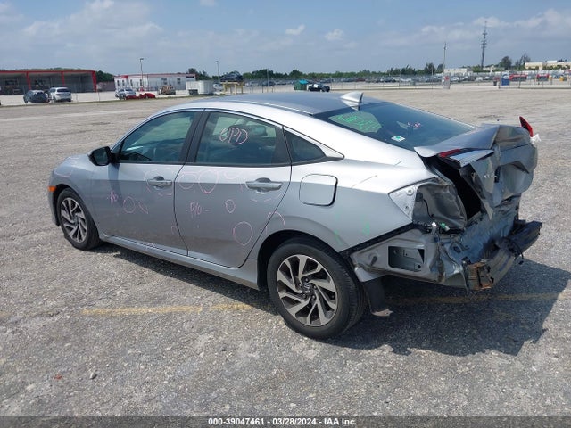 Honda CIVIC EX 2018 2HGFC2F85JH527461 Image 3