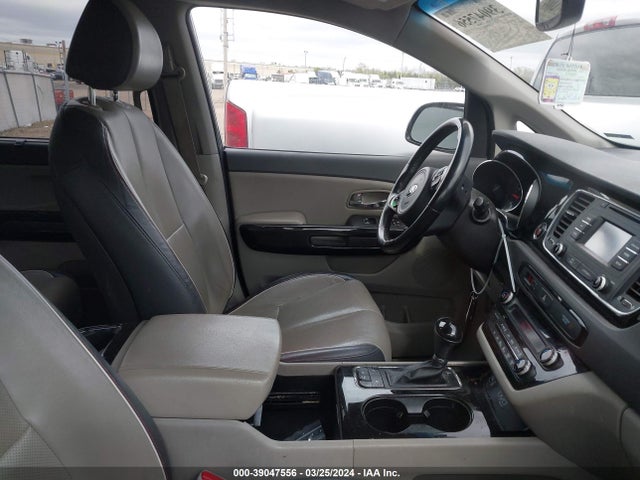 KIA SEDONA EX 2016 KNDMC5C13G6186408 Image 5