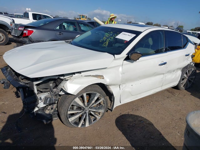 Nissan Altima 2.5 Platinum 2019 1N4BL4FV7KC108018 Image 2