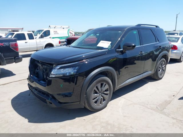5N1DR3BA2NC213175 Nissan Pathfinder Sv 2wd