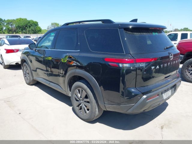 5N1DR3BA2NC213175 Nissan Pathfinder Sv 2wd