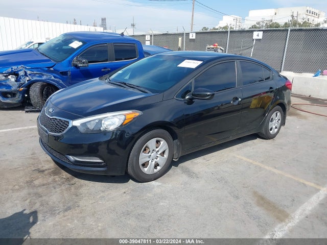 KIA FORTE LX 2016 KNAFK4A61G5619747 Image 2