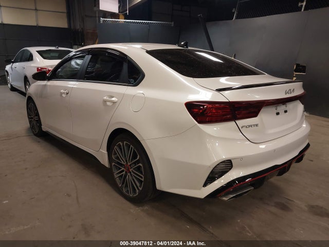 KIA FORTE GT 2023 3KPF44AC6PE522924 Image 3
