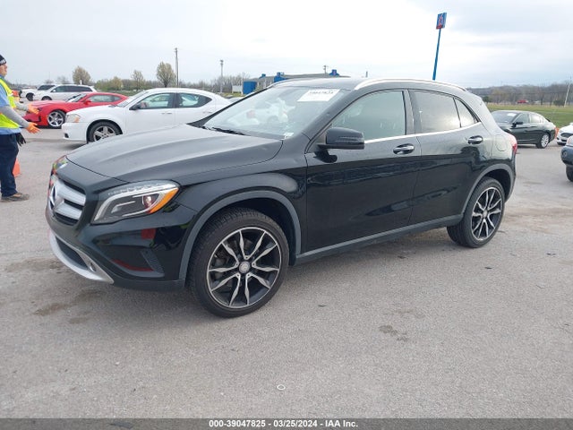 Mercedes-Benz GLA 250 2015 WDCTG4EB0FJ168566 Image 2