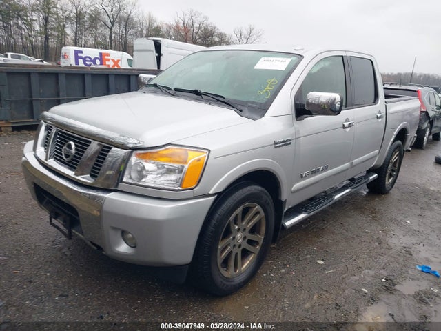 Nissan Titan Sl 2014 1N6AA0EC8EN505361 Image 2