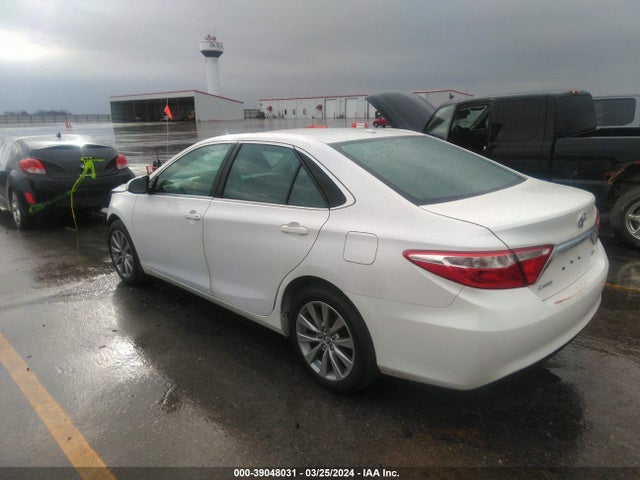 Toyota CAMRY XLE 2016 4T1BF1FK0GU999630 Image 3