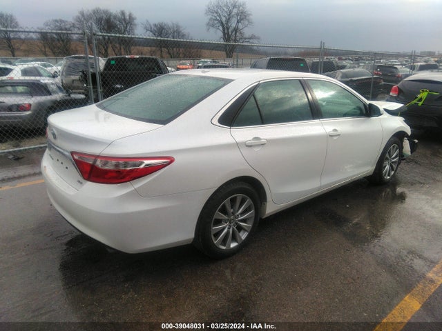 Toyota CAMRY XLE 2016 4T1BF1FK0GU999630 Image 4