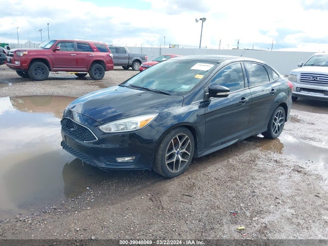 Ford FOCUS SE 2015 1FADP3F22FL384755 Image 2